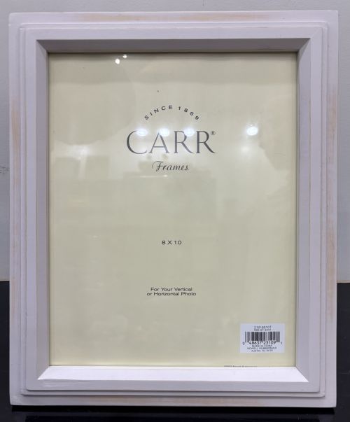 إطار صور خشبي كلاسيكي أبيض من CARR